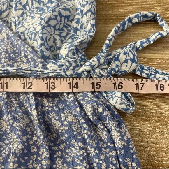 American Eagle Outfitters Floral Mix Short Sleeve Wrap Dress Size Medium - Picture 14 of 16